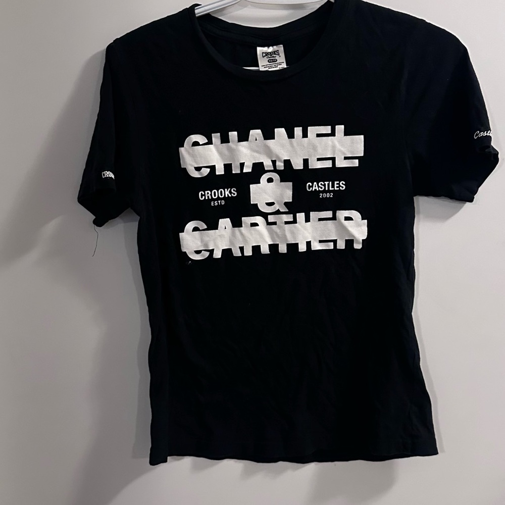 Women’s crooks & castles Xsmall tshirt